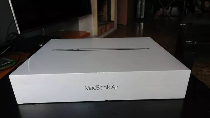 macbook-air-i5-18-8gb-ram-128gb-nuevo-modelo-gtia-ofi-D_NQ_NP_771653-MLA28834571950_112018-F